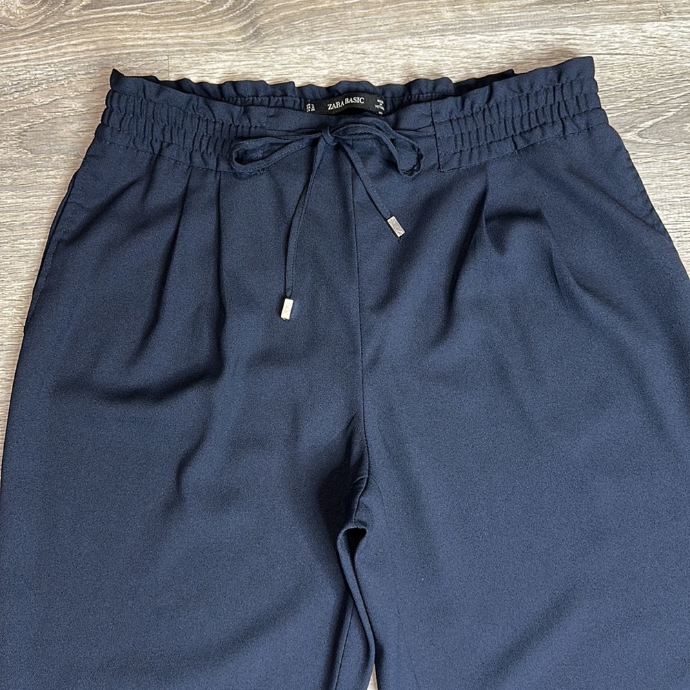 Zara Basic Paper-Bag Pull On Cropped Pants Navy B… - image 2